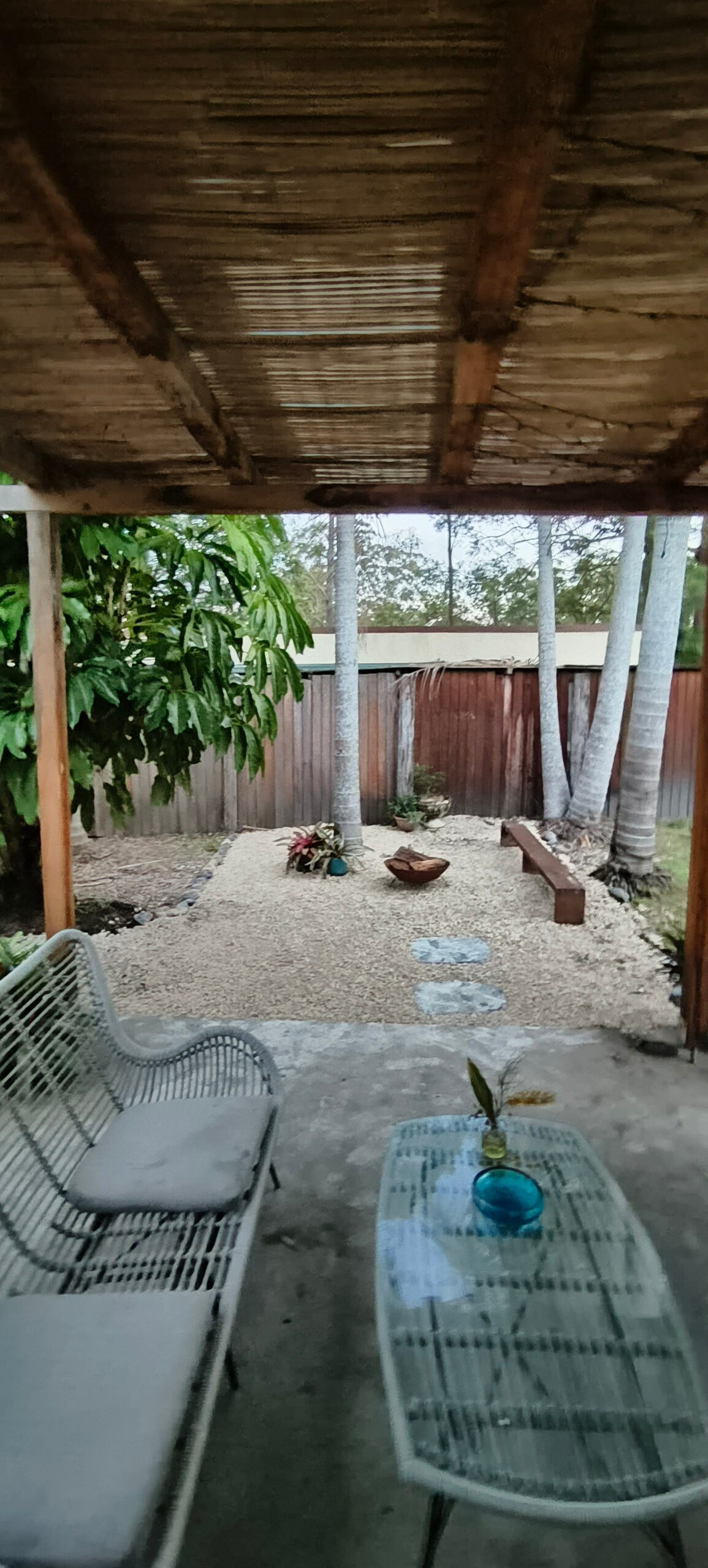 Cosy Palms Cottage Pet Friendly enclosed yard - Photo 12