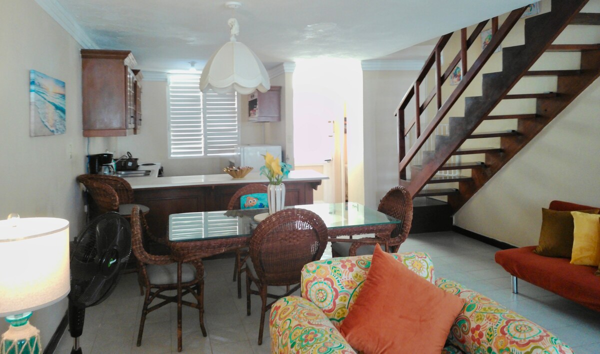 Beachfront Getaway•King Bed•Pool•Family Friendly - Photo 44