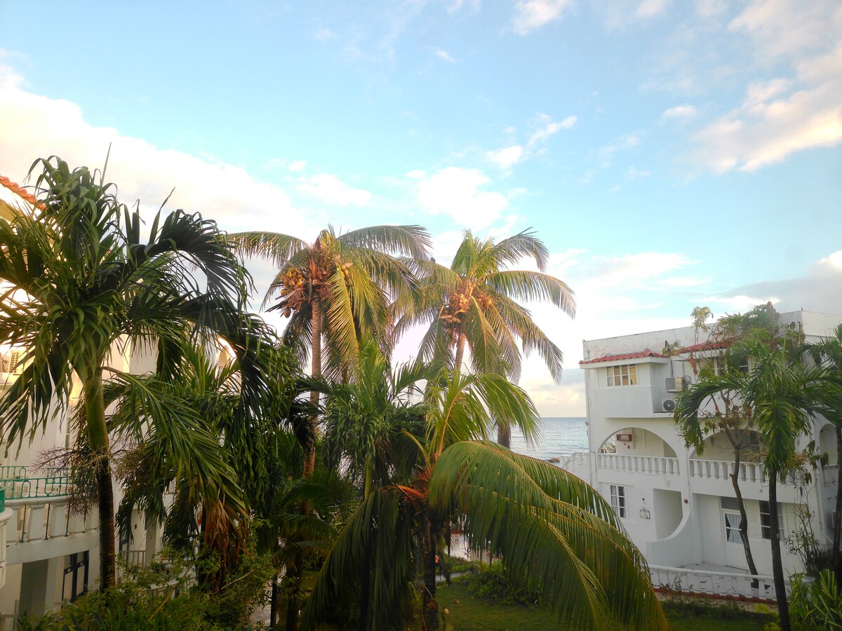 Beachfront Getaway•King Bed•Pool•Family Friendly - Photo 53