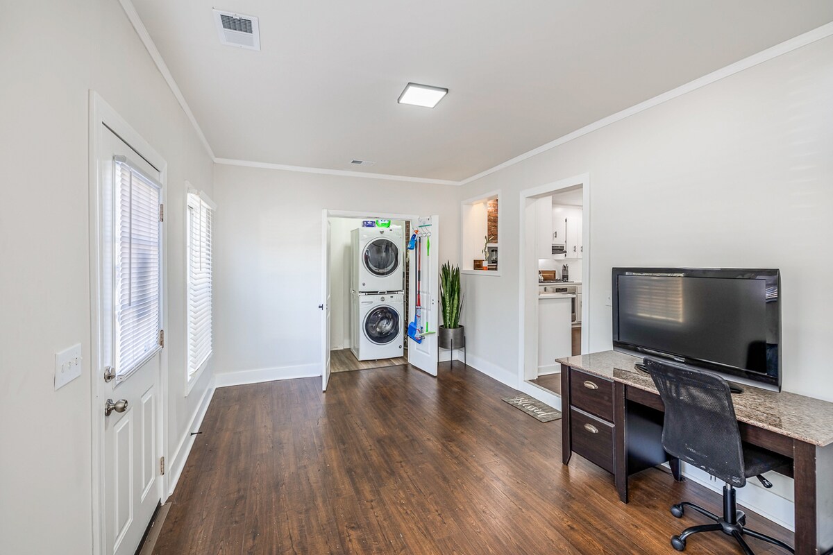 4- BR Country House near everything. 2 acres - Photo 13