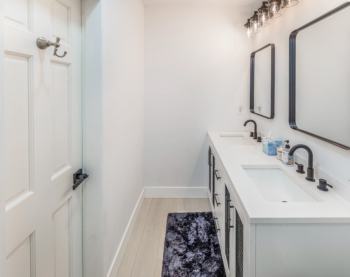 4- BR Country House near everything. 2 acres - Photo 21