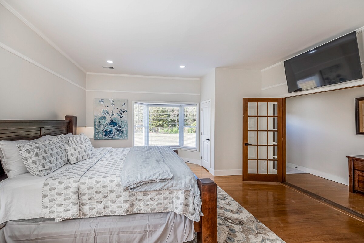 4- BR Country House near everything. 2 acres - Photo 22