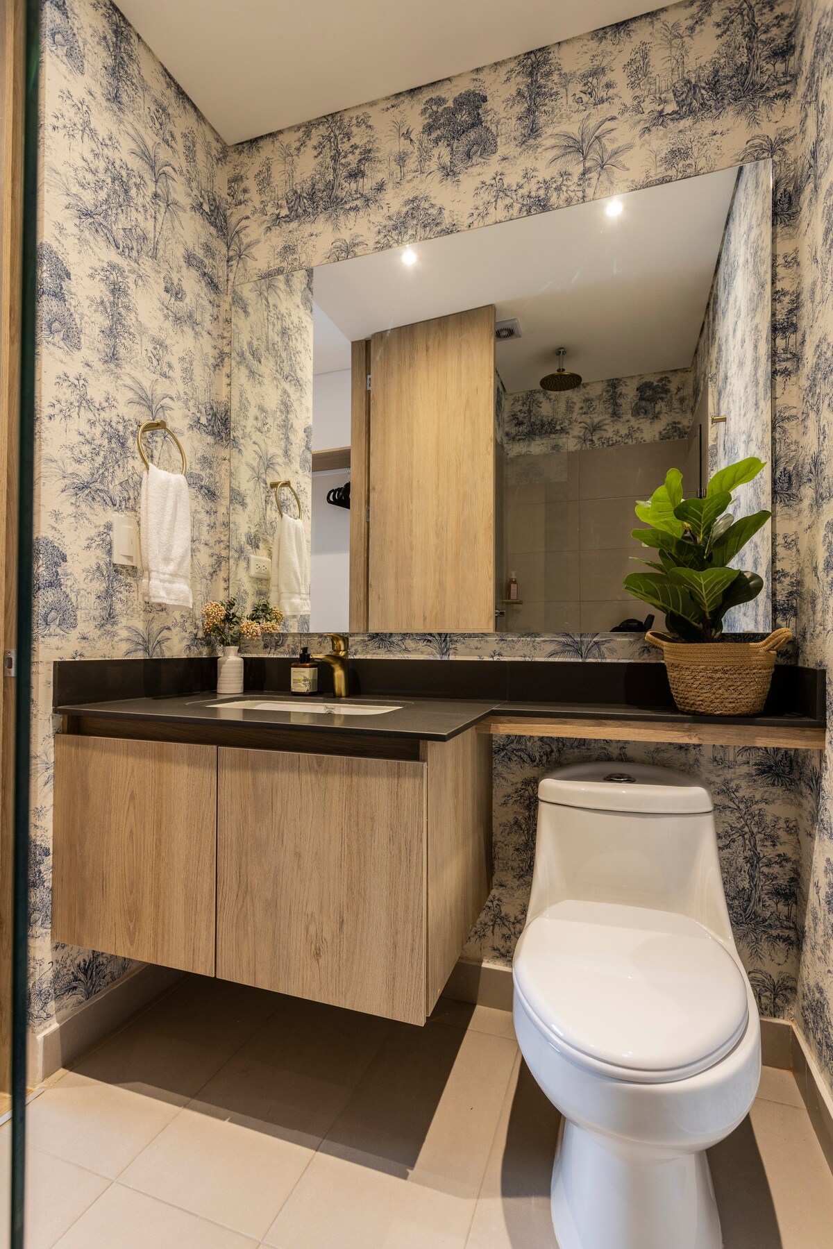 °Your Home Away from Home: Long-Term +Comfort° - Photo 7