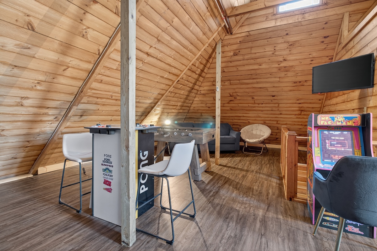 FLXFarmhouse-7Bd-6Ba-HotTub-Firepit-Arcade-Pets - Photo 44