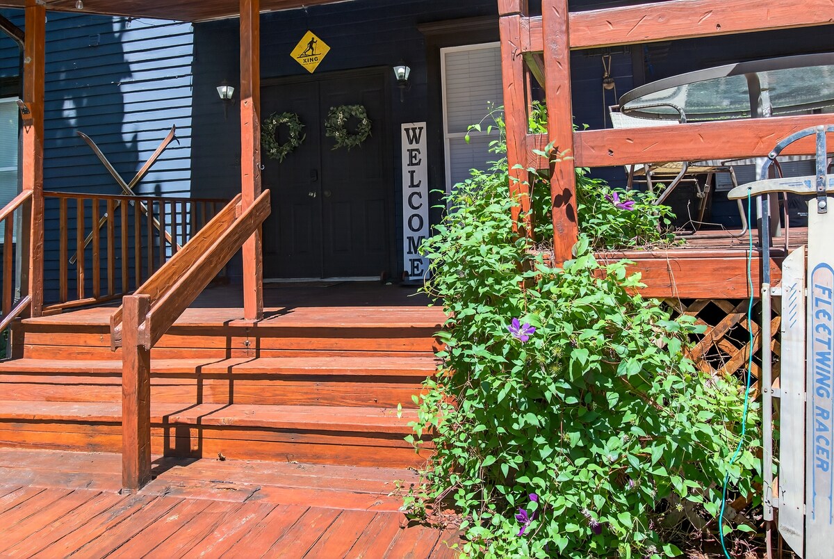 FLXFarmhouse-7Bd-6Ba-HotTub-Firepit-Arcade-Pets - Photo 49