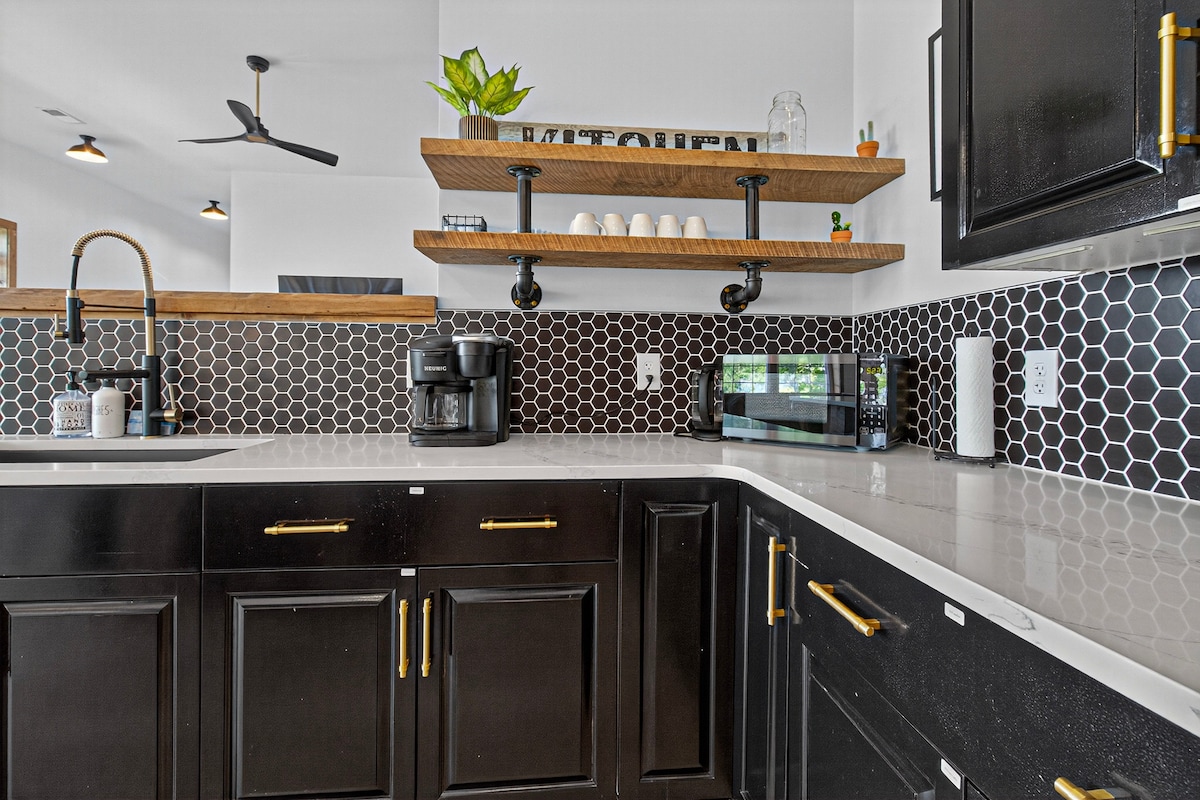 The Barn On Keuka-HotTub-LakeView-WineTrail - Photo 17