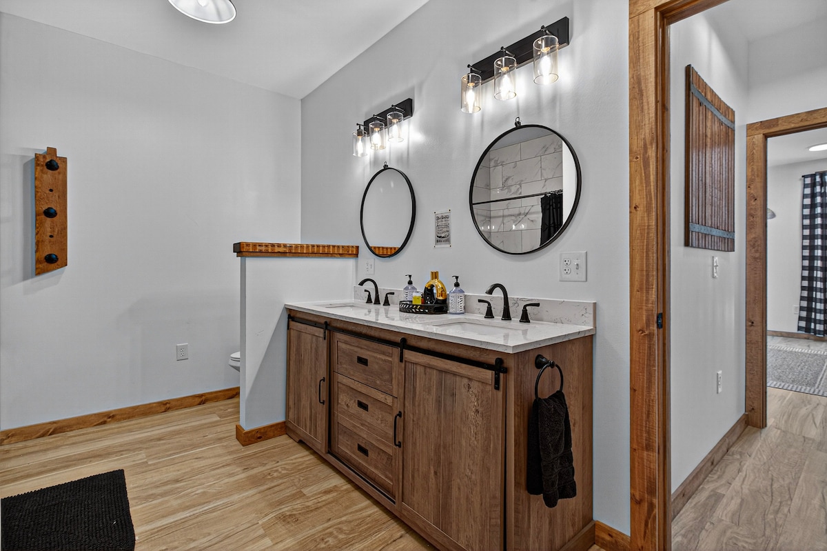 The Barn On Keuka-HotTub-LakeView-WineTrail - Photo 24