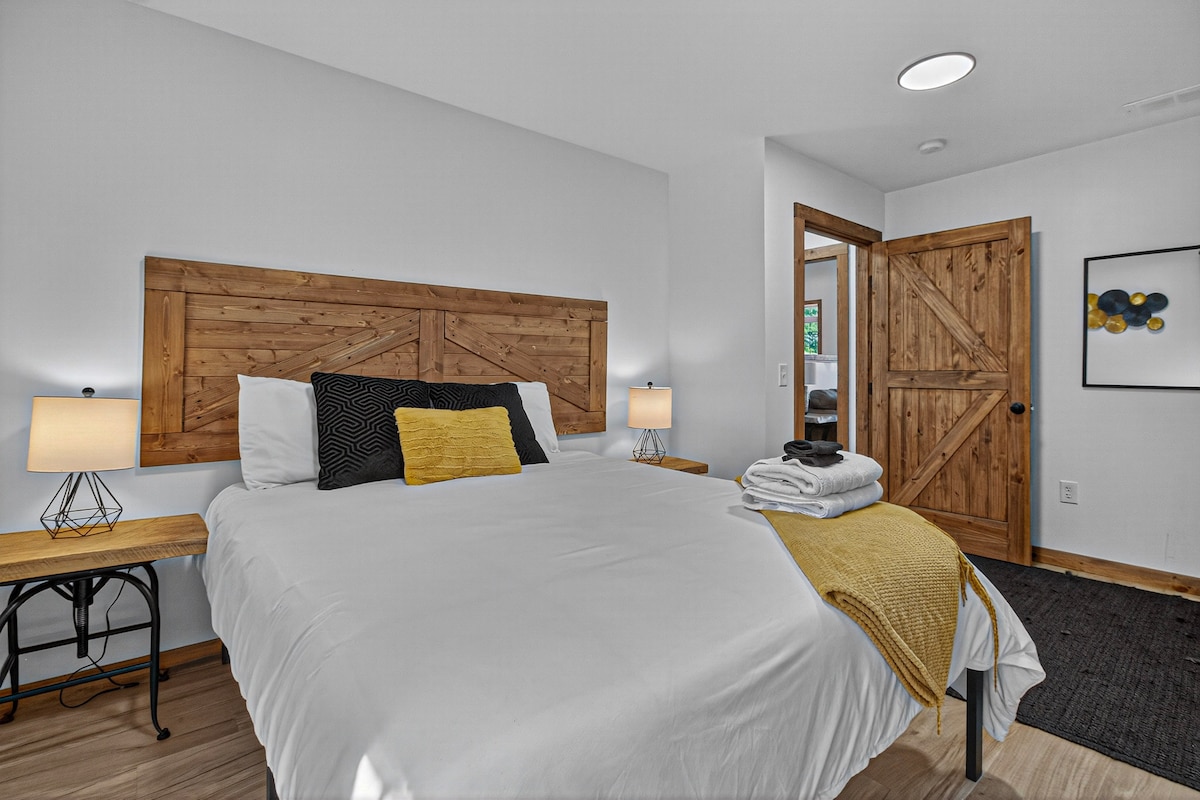 The Barn On Keuka-HotTub-LakeView-WineTrail - Photo 30