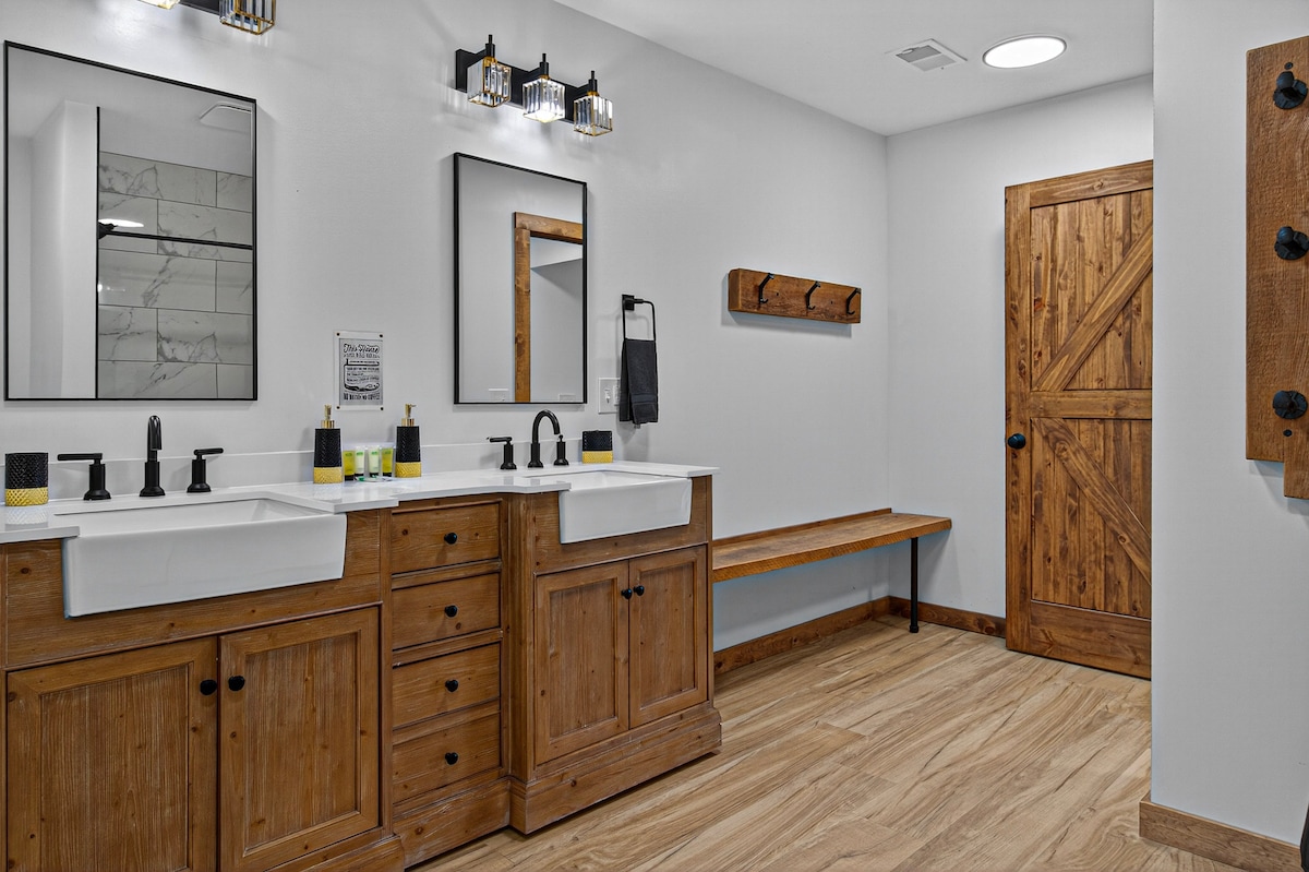 The Barn On Keuka-HotTub-LakeView-WineTrail - Photo 32