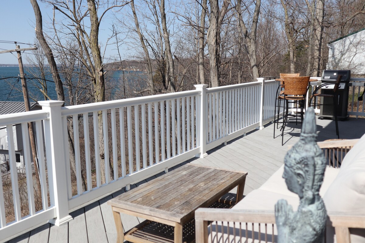 Lake House-Sunset Views-HOT TUB-Couples Retreat - Photo 13