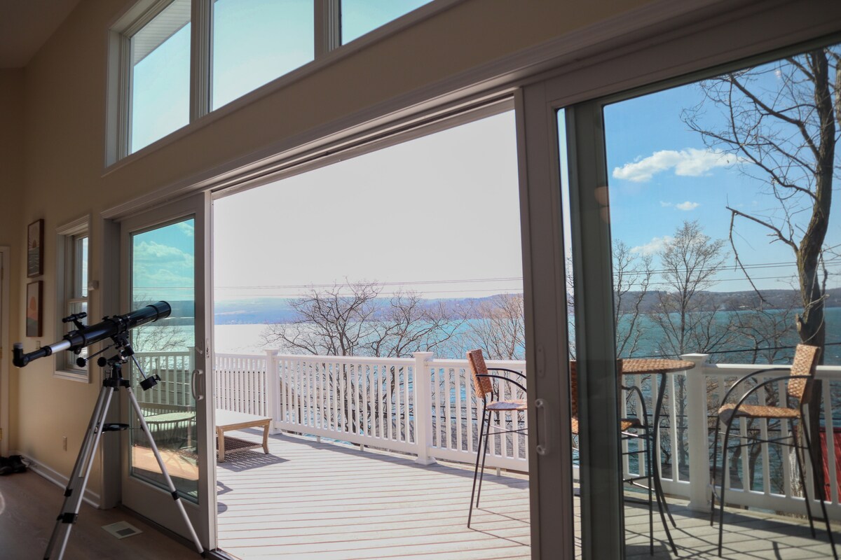 Lake House-Sunset Views-HOT TUB-Couples Retreat - Photo 17