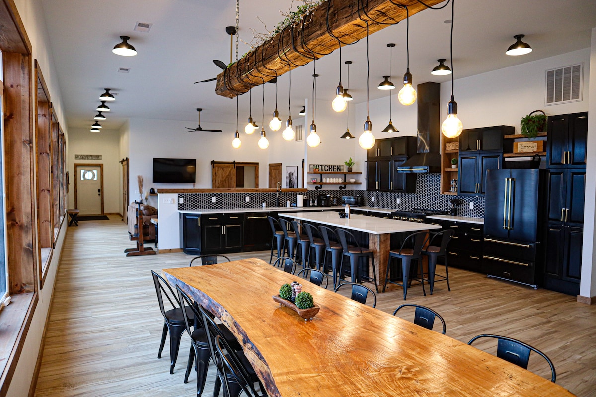 The Barn On Keuka-HotTub-LakeView-WineTrail - Photo 2