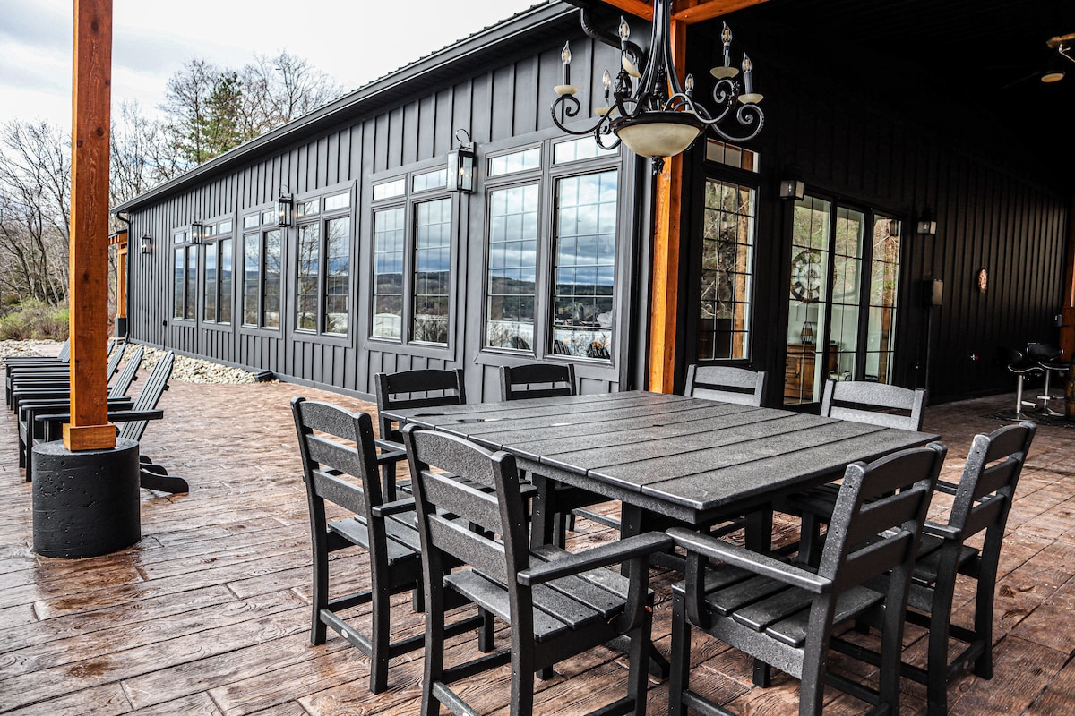 The Barn On Keuka-HotTub-LakeView-WineTrail - Photo 3