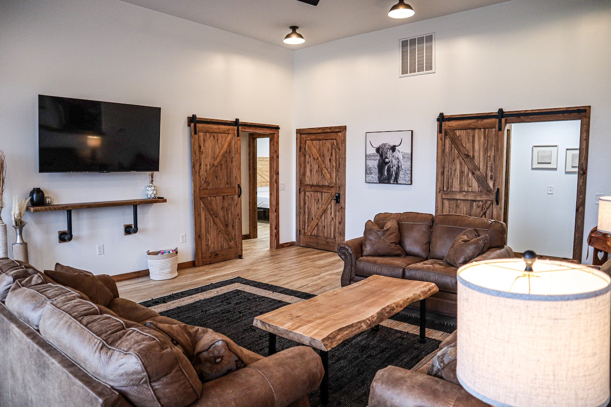 The Barn On Keuka-HotTub-LakeView-WineTrail - Photo 5