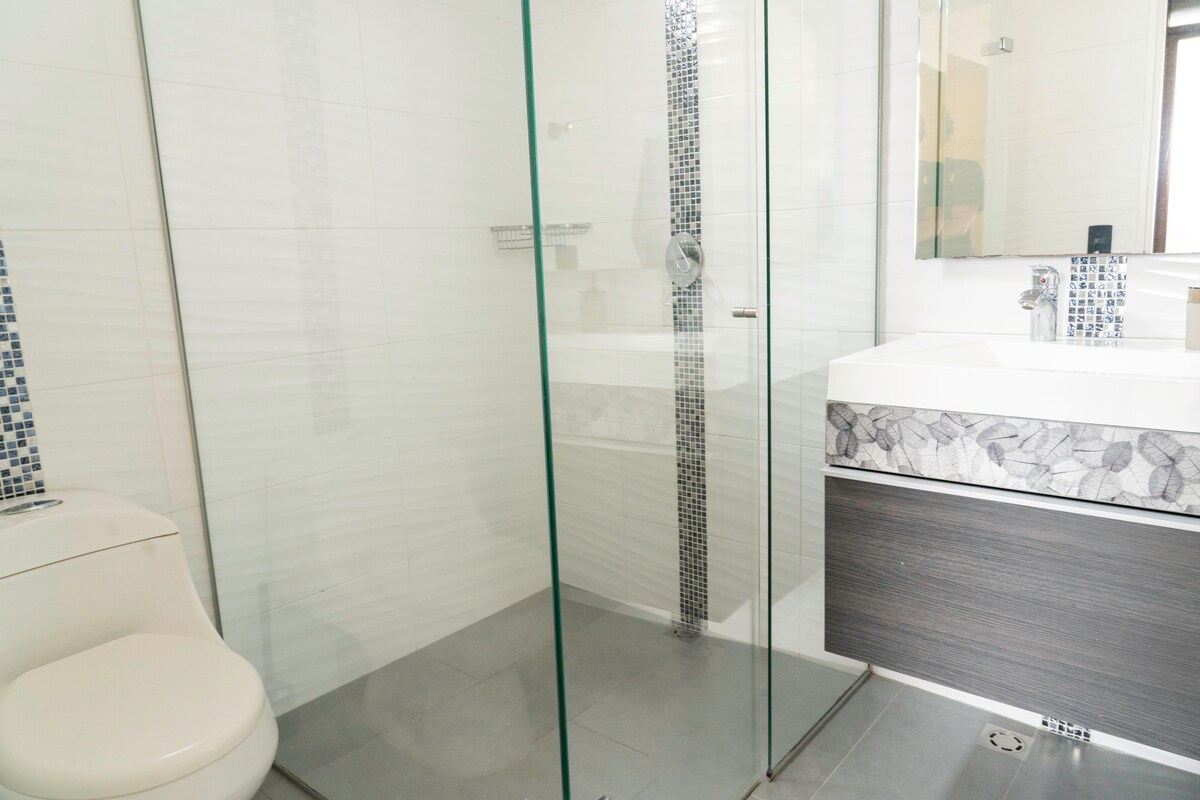 Air Conditioning/500 MB Internet/4 bed/3 bath - Photo 19