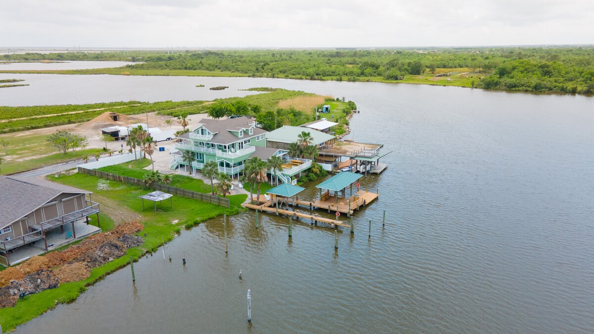 Escape Summer w/ Backyard, BBQ, Fishing & Crabbing - Photo 74